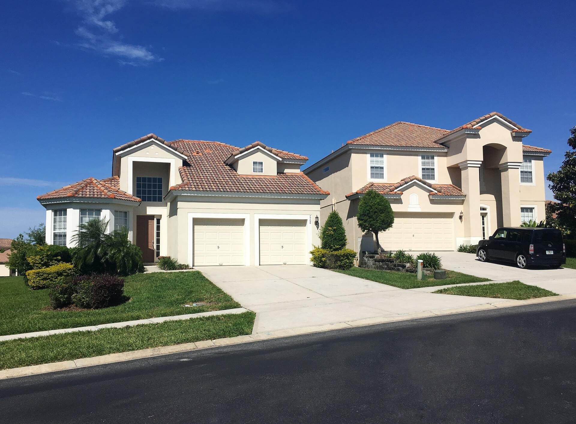 Garage door repair in Davie, Florida