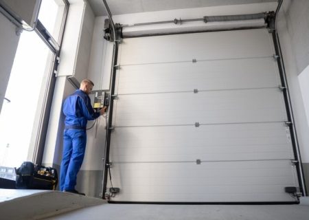 imgi_53_commercial-overhead-garage-door-repair-service-miami-768x512